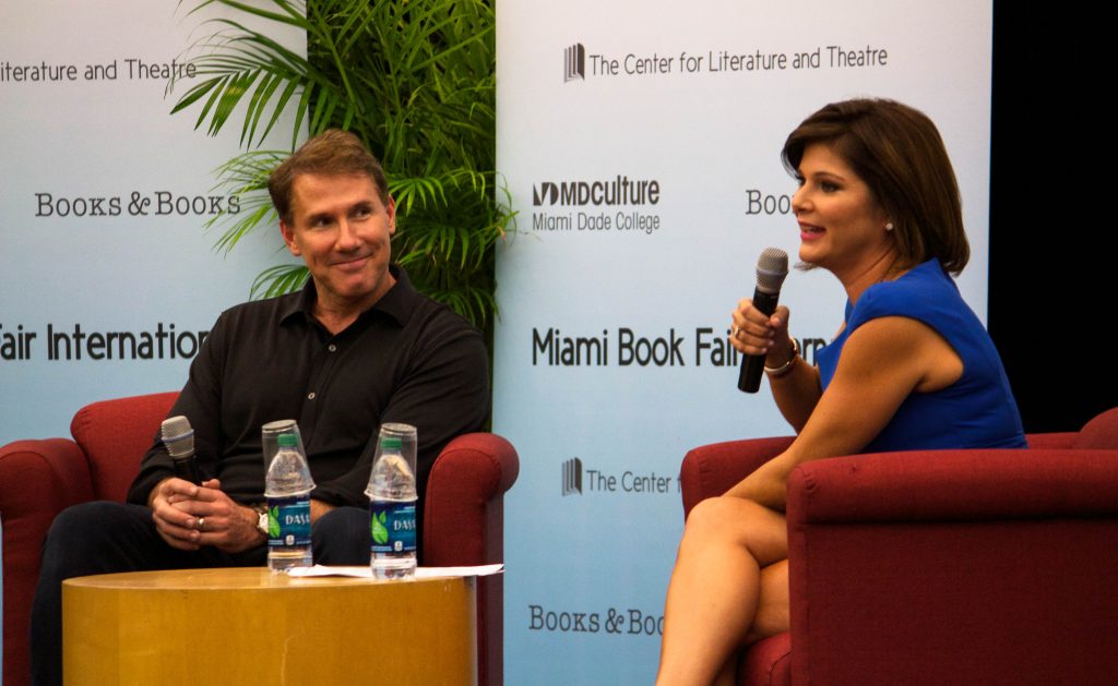 Jackie Nespral interviewing author Nicholas Sparks.