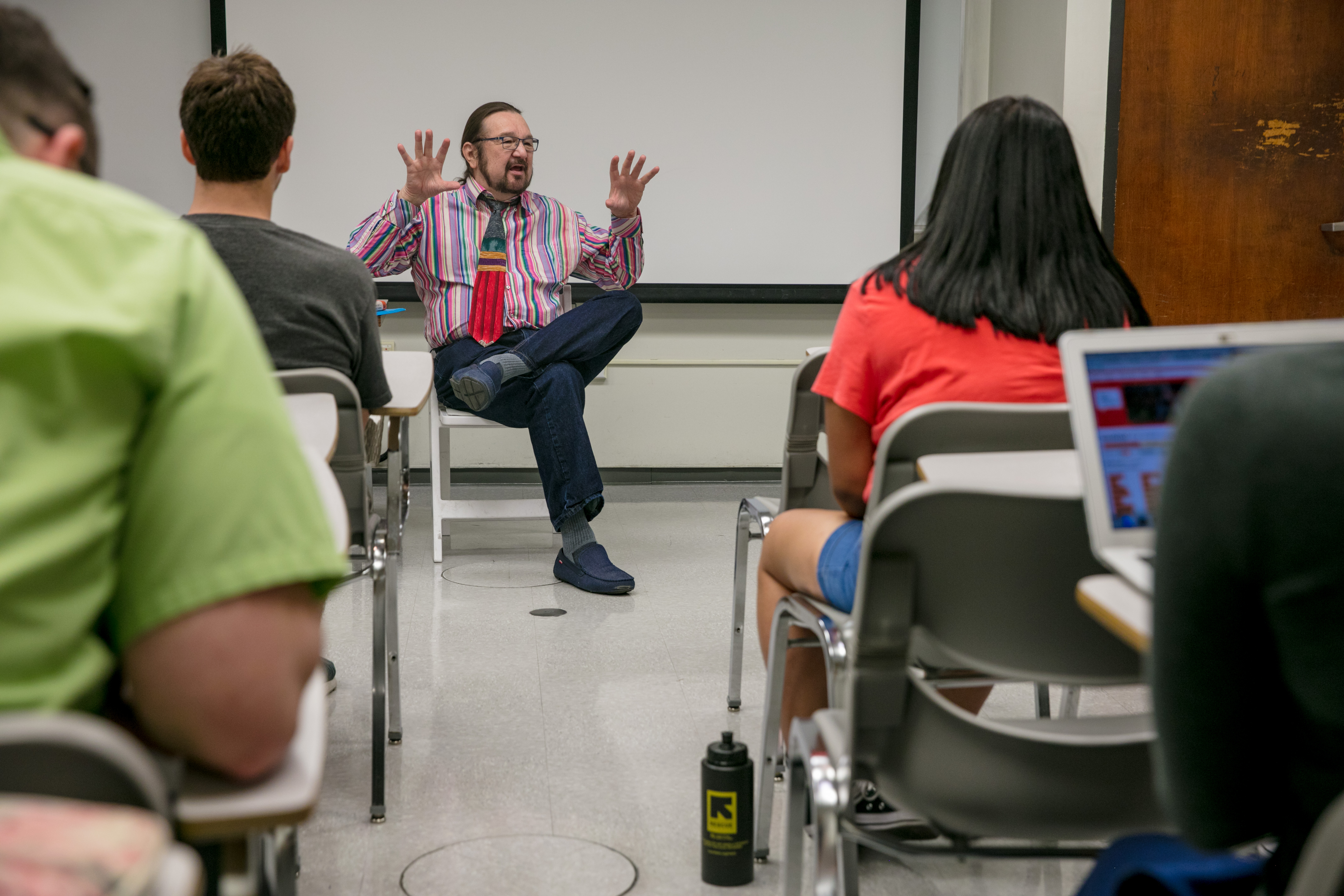 Michael de Benedictis teaching his class.