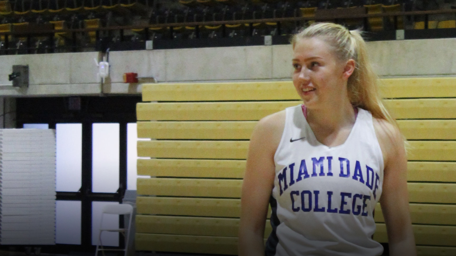 Alise Markova on the court.