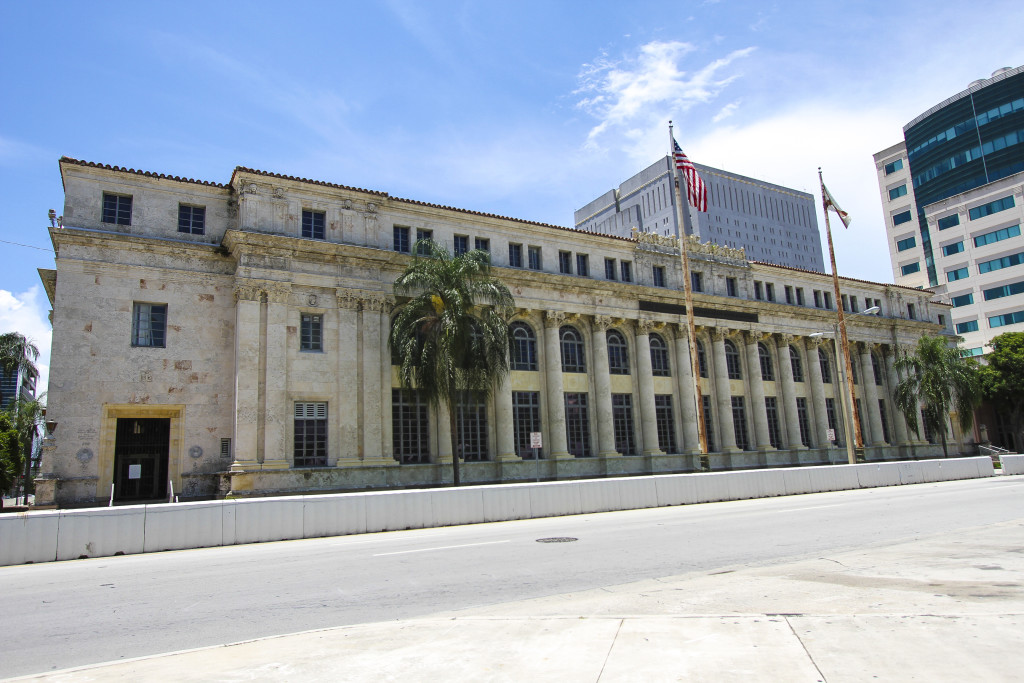 Photo of the David W. Dyer Federal Building.