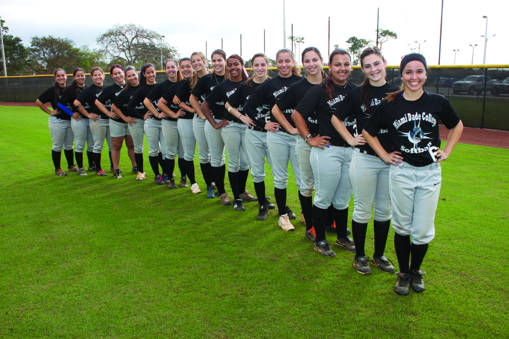 Photo of the Lady Sharks softball team.