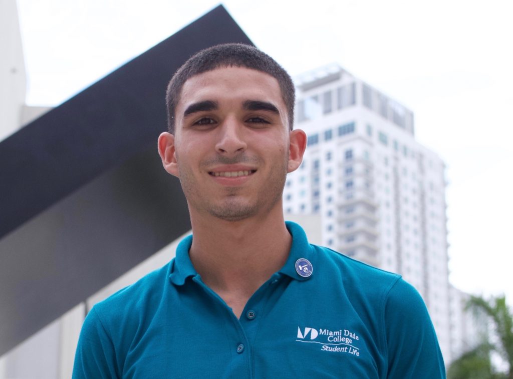 Headshot of Enrique Sepulveda.