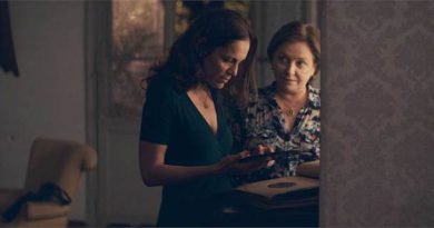 A scene from The Heiresses.