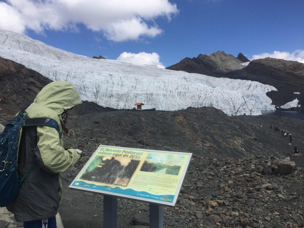 Image of Pastoruri Glacier.