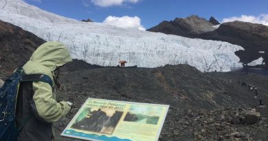 Image of Pastoruri Glacier.