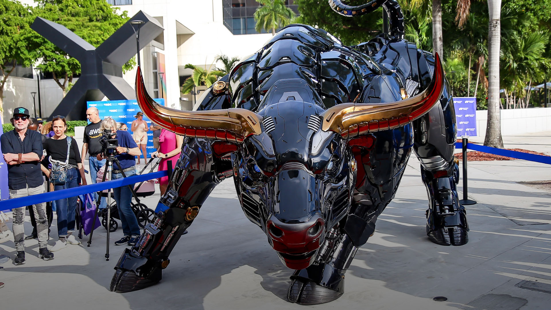 miami crypto bull statue