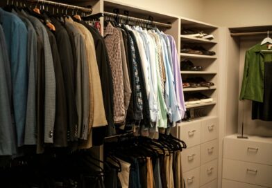 This spring, the fifth career closet at Miami Dade College opened at Wolfson Campus. The facility was designed and curated in collaboration with students and faculty from the Miami Fashion Institute.