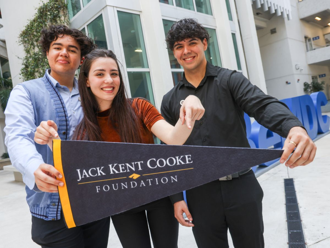 Johnny Barahona, David Ramírez, and María Romero were awarded the $55,000 Jack Kent Cooke Undergraduate Transfer Scholarship. They recently graduated from the Honors College.